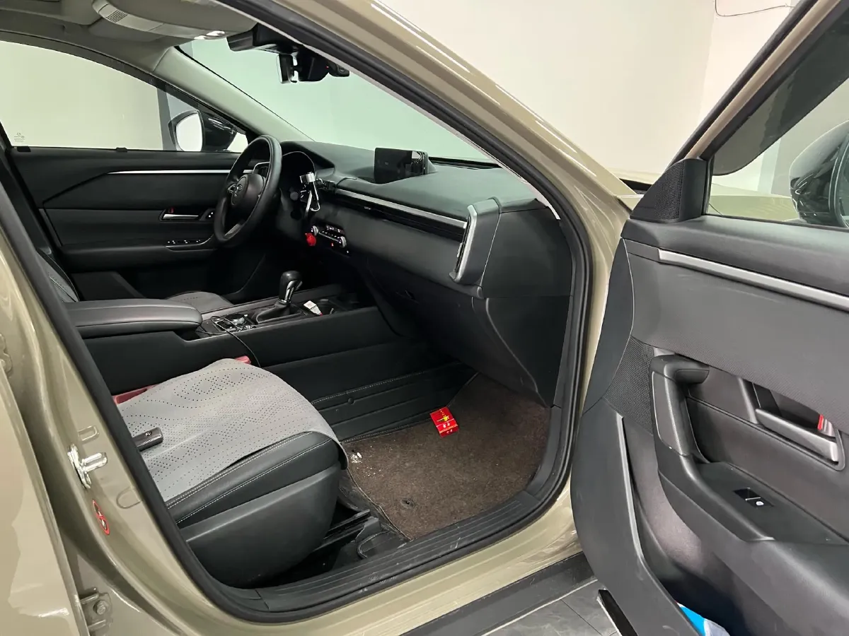 2023 Mazda CX-50 2.0L 155HP L4 6AT,autocango,china used car exporter,china ev exporter,chinese used car exporter,chinese used ev exporter