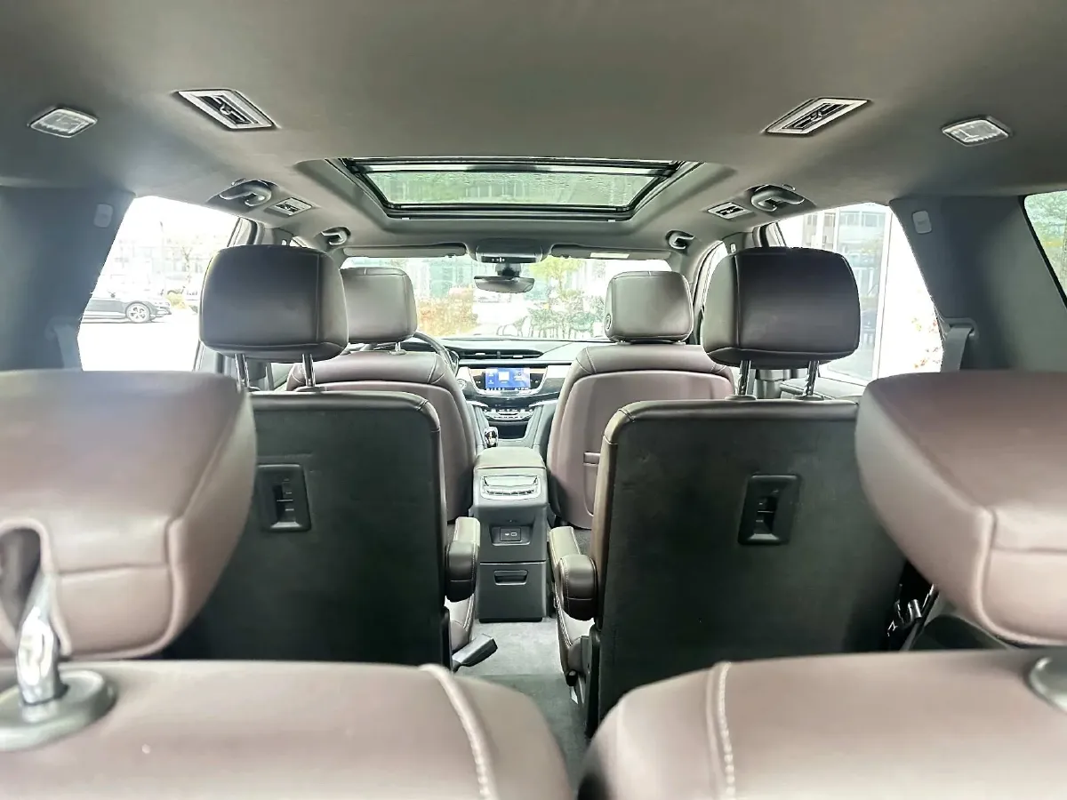 2022 Cadillac XT6 2.0T 237HP L4 9AT,autocango,china used car exporter,china ev exporter,chinese used car exporter,chinese used ev exporter