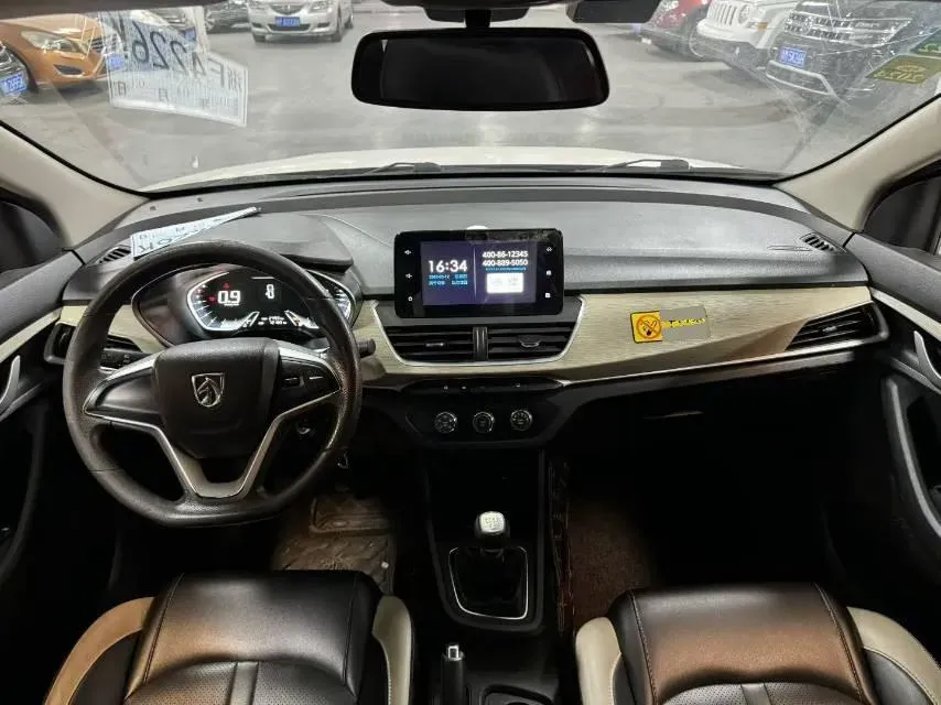 2019 BaoJun 360 1.5L 105HP L4 6MT,autocango,china used car exporter,china ev exporter,chinese used car exporter,chinese used ev exporter