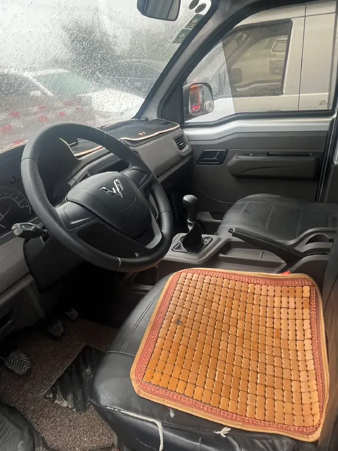 2019 WuLing RongGuang New Truck 1.5L 107HP L4 5MT,autocango,china used car exporter,china ev exporter,chinese used car exporter,chinese used ev exporter