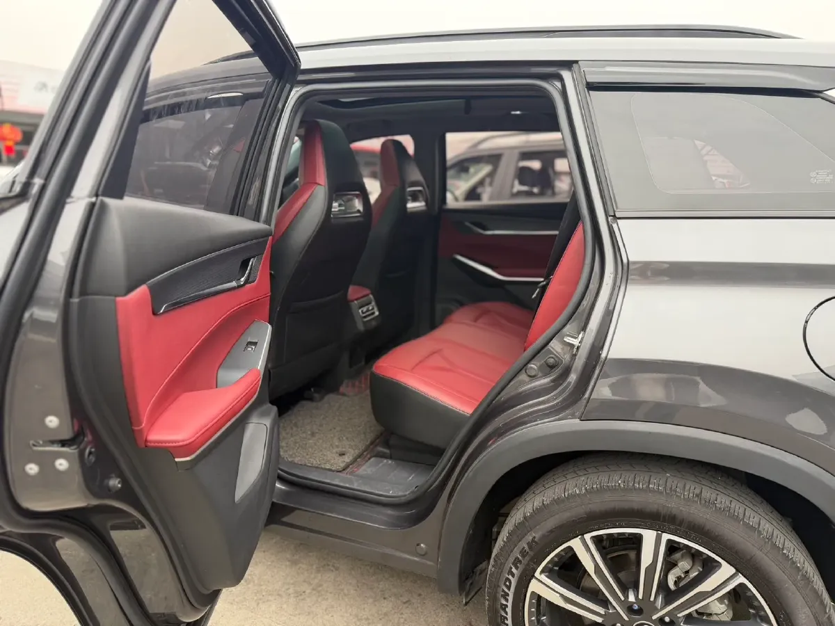 2022 ChangAn CS75 Plus 1.5T 188HP L4 8AT,autocango,china used car exporter,china ev exporter,chinese used car exporter,chinese used ev exporter