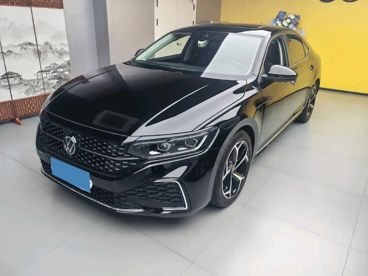 2023 Volkswagen Passat 2.0T 186HP L4 7DCT,autocango,china used car exporter,china ev exporter,chinese used car exporter,chinese used ev exporter