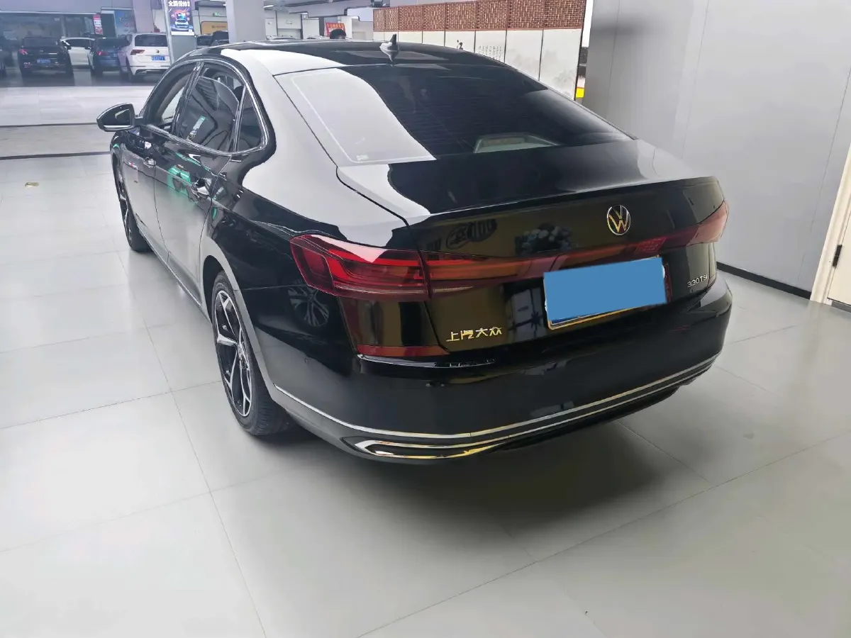2023 Volkswagen Passat 2.0T 186HP L4 7DCT,autocango,china used car exporter,china ev exporter,chinese used car exporter,chinese used ev exporter