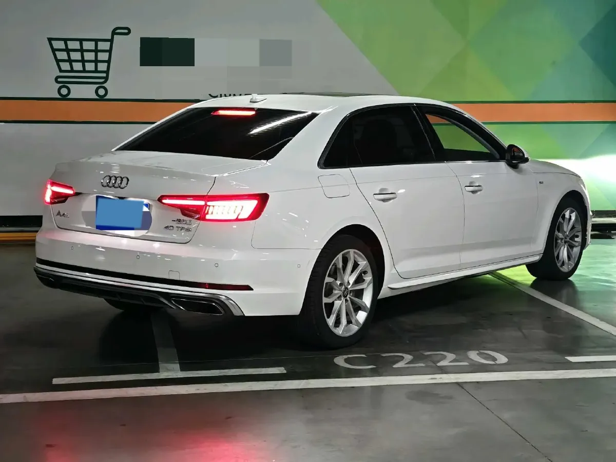 2019 Audi A4L 2.0T 190HP L4 7DCT,autocango,china used car exporter,china ev exporter,chinese used car exporter,chinese used ev exporter