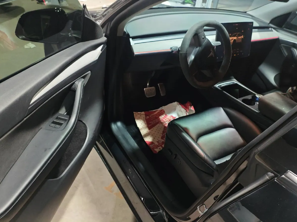 2024 Iveco OuSheng BEV 77.28KWH,autocango,china used car exporter,china ev exporter,chinese used car exporter,chinese used ev exporter