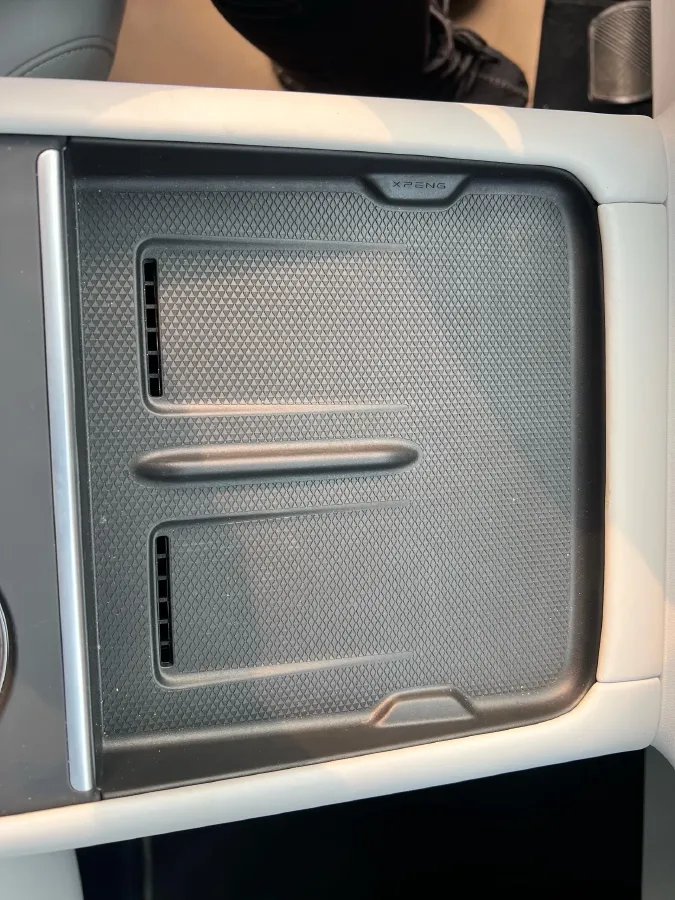 2023 Xpeng G6 BEV 87.5KWH,autocango,china used car exporter,china ev exporter,chinese used car exporter,chinese used ev exporter