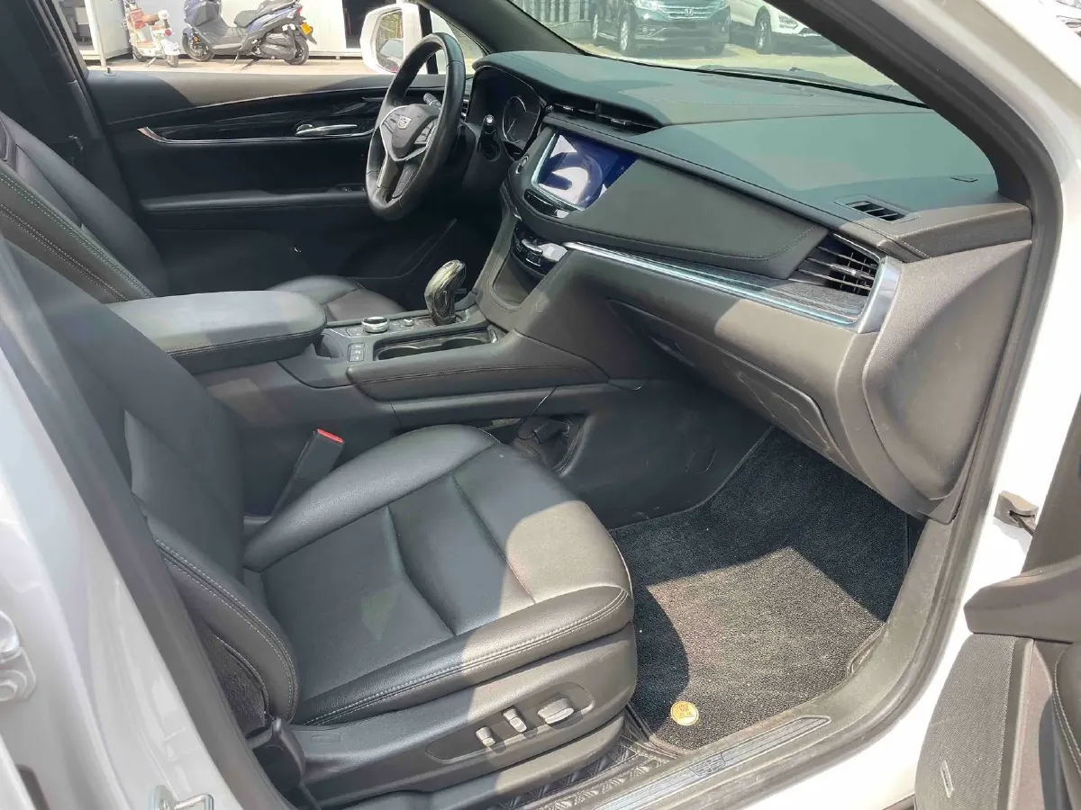 2023 Cadillac XT5 2.0T 237HP L4 9AT,autocango,china used car exporter,china ev exporter,chinese used car exporter,chinese used ev exporter