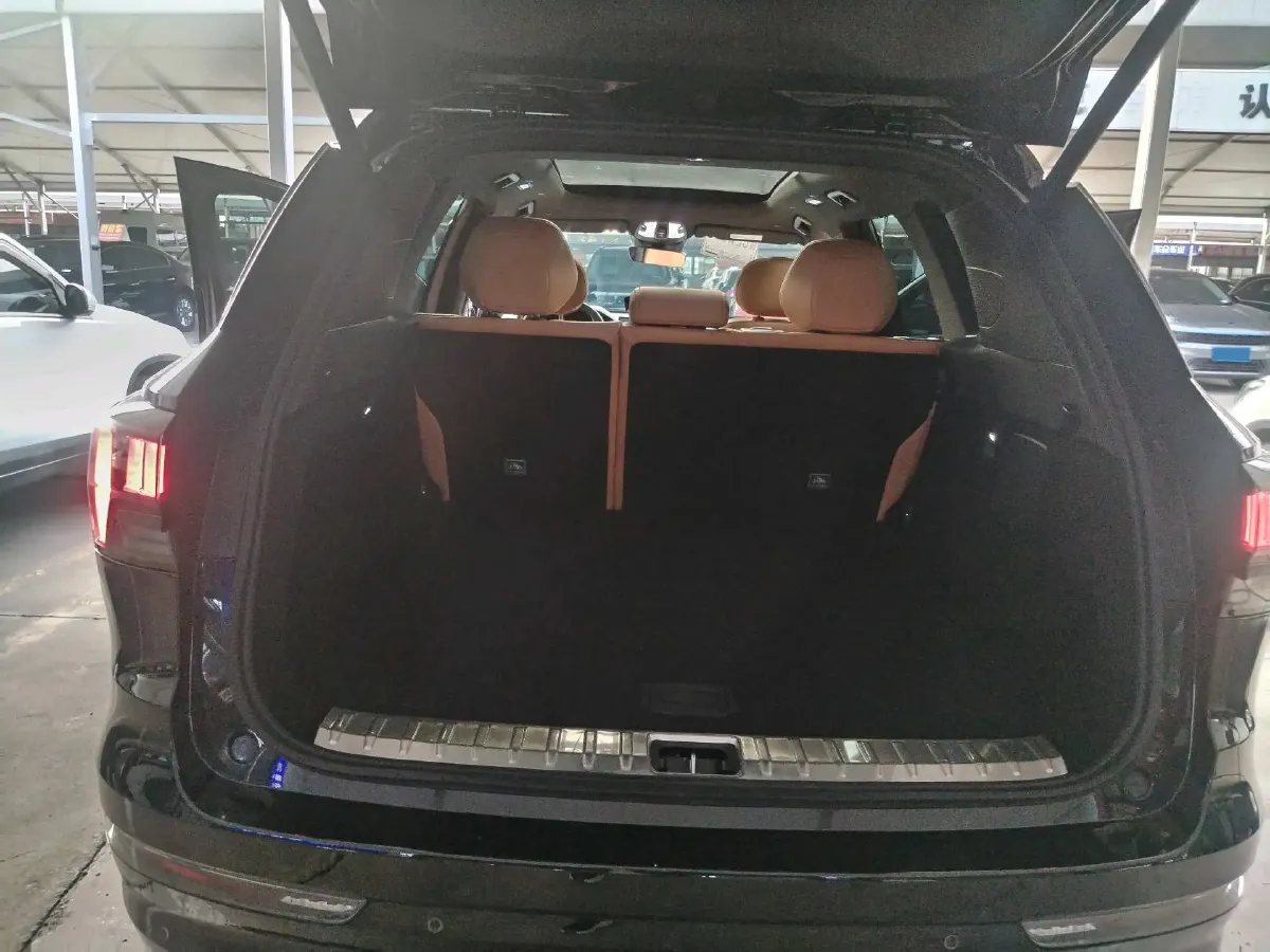 2025 LYNK&CO 09 EM-P 2.0T 254HP L4 3DHT PHEV,autocango,china used car exporter,china ev exporter,chinese used car exporter,chinese used ev exporter