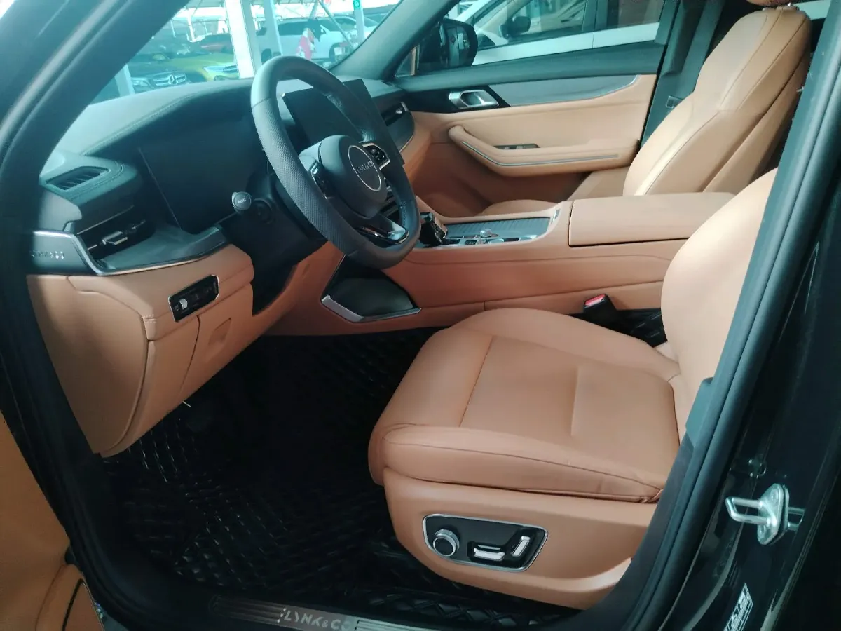 2025 LYNK&CO 09 EM-P 2.0T 254HP L4 3DHT PHEV,autocango,china used car exporter,china ev exporter,chinese used car exporter,chinese used ev exporter