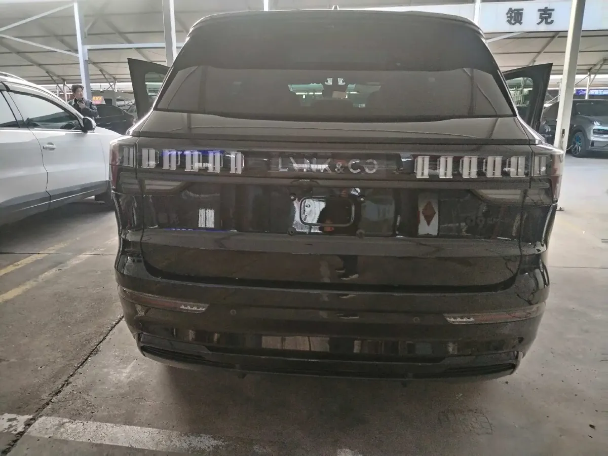 2025 LYNK&CO 09 EM-P 2.0T 254HP L4 3DHT PHEV,autocango,china used car exporter,china ev exporter,chinese used car exporter,chinese used ev exporter