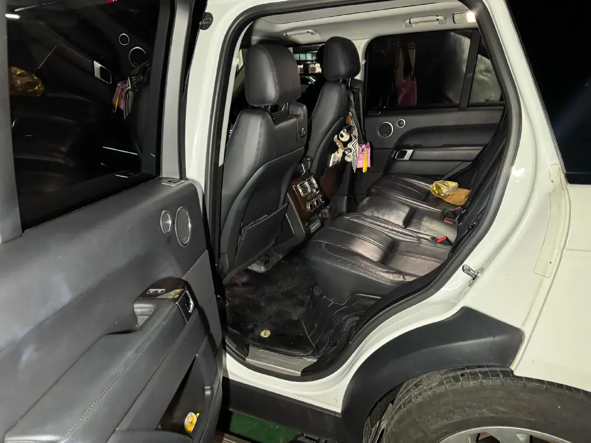 2017 Land Rover Range Rover 3.0T 340HP V6 8AT,autocango,china used car exporter,china ev exporter,chinese used car exporter,chinese used ev exporter