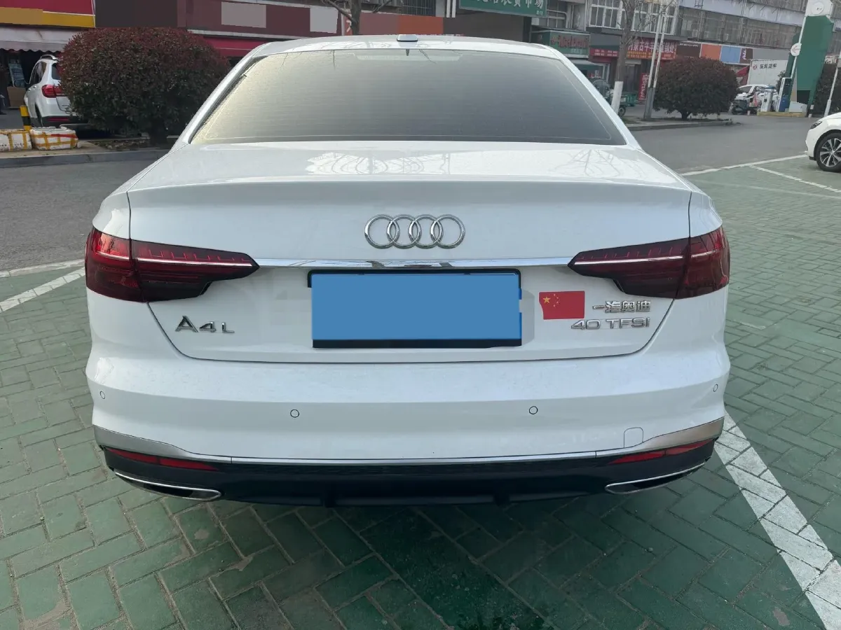2024 Audi A4L 2.0T 190HP L4 7DCT,autocango,china used car exporter,china ev exporter,chinese used car exporter,chinese used ev exporter