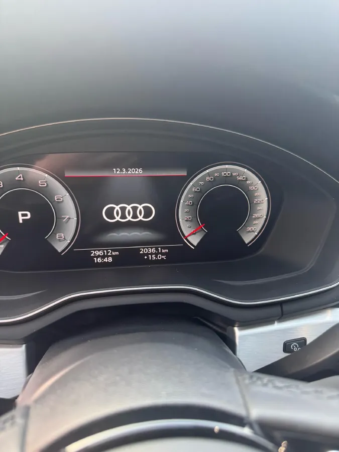 2024 Audi A4L 2.0T 190HP L4 7DCT,autocango,china used car exporter,china ev exporter,chinese used car exporter,chinese used ev exporter