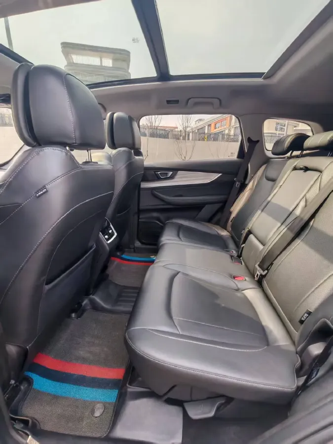 2022 Chery Tiggo 8 Plus 1.6T 197HP L4 7DCT,autocango,china used car exporter,china ev exporter,chinese used car exporter,chinese used ev exporter