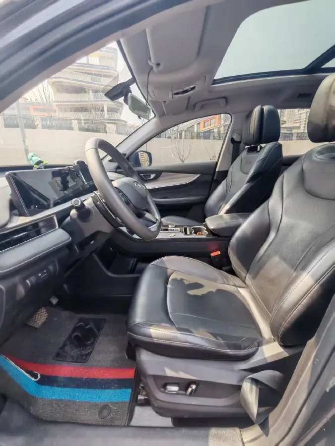 2022 Chery Tiggo 8 Plus 1.6T 197HP L4 7DCT,autocango,china used car exporter,china ev exporter,chinese used car exporter,chinese used ev exporter