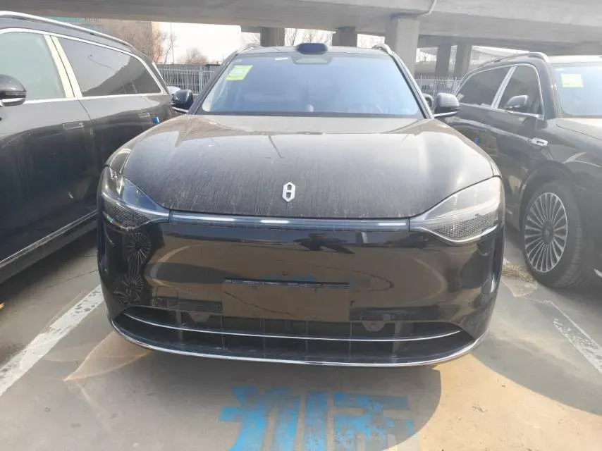 2025 AITO AITO M9 REEV 160HP REEV 52KWH,autocango,china used car exporter,china ev exporter,chinese used car exporter,chinese used ev exporter