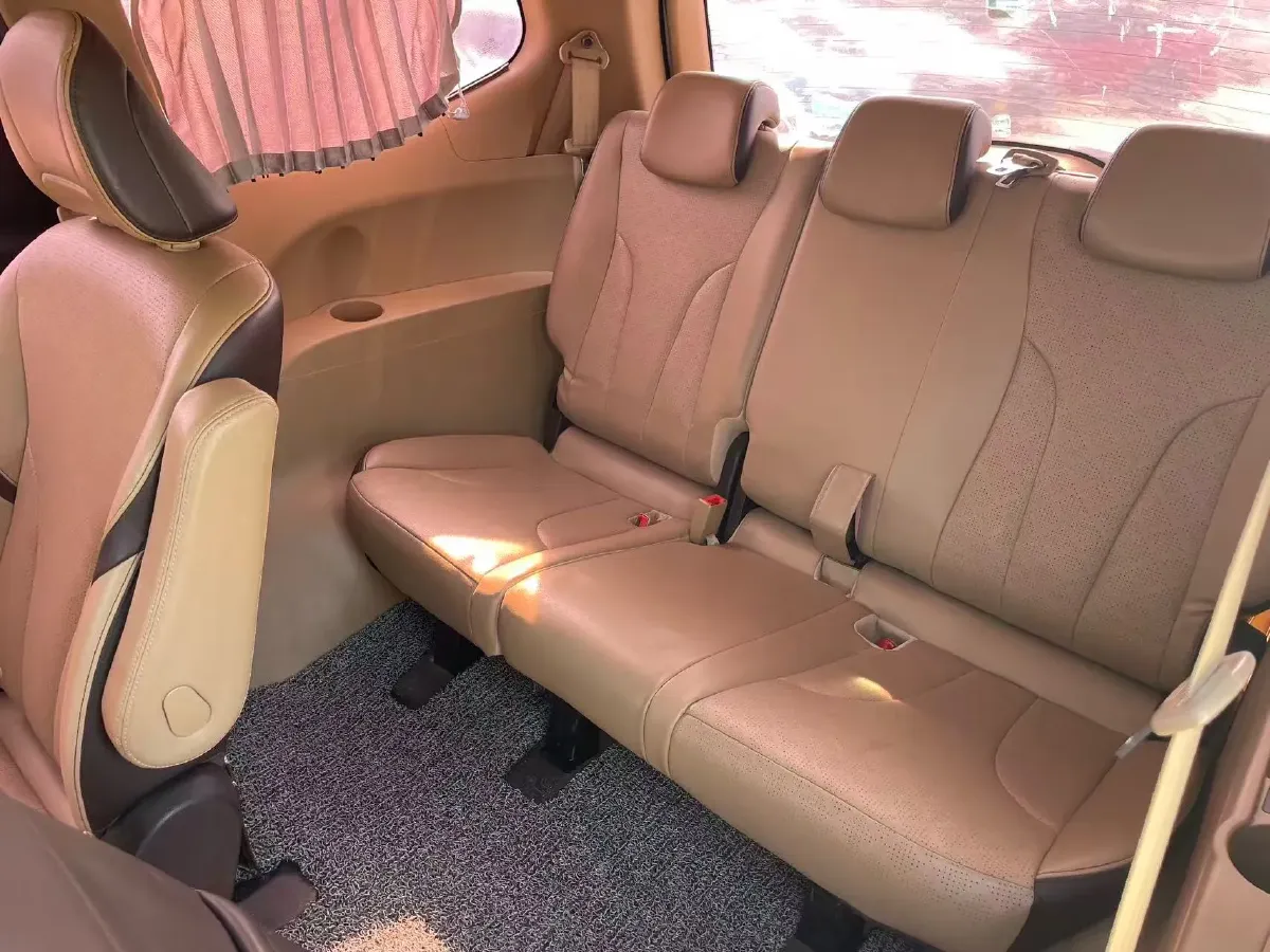 2017 BaoJun 730 1.5T 150HP L4 6MT,autocango,china used car exporter,china ev exporter,chinese used car exporter,chinese used ev exporter