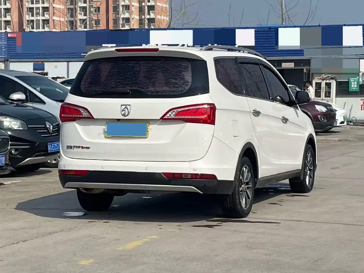 2017 BaoJun 730 1.5T 150HP L4 6MT,autocango,china used car exporter,china ev exporter,chinese used car exporter,chinese used ev exporter