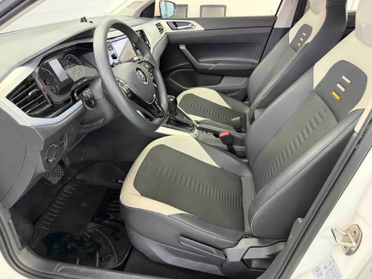 2021 Haval H6 1.5T 169HP L4 7DCT,autocango,china used car exporter,china ev exporter,chinese used car exporter,chinese used ev exporter