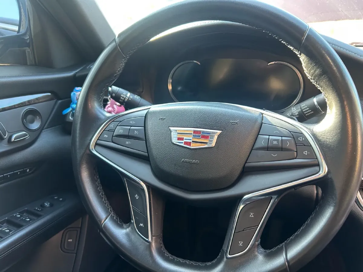 2021 Cadillac CT6 2.0T 237HP L4 10AT,autocango,china used car exporter,china ev exporter,chinese used car exporter,chinese used ev exporter