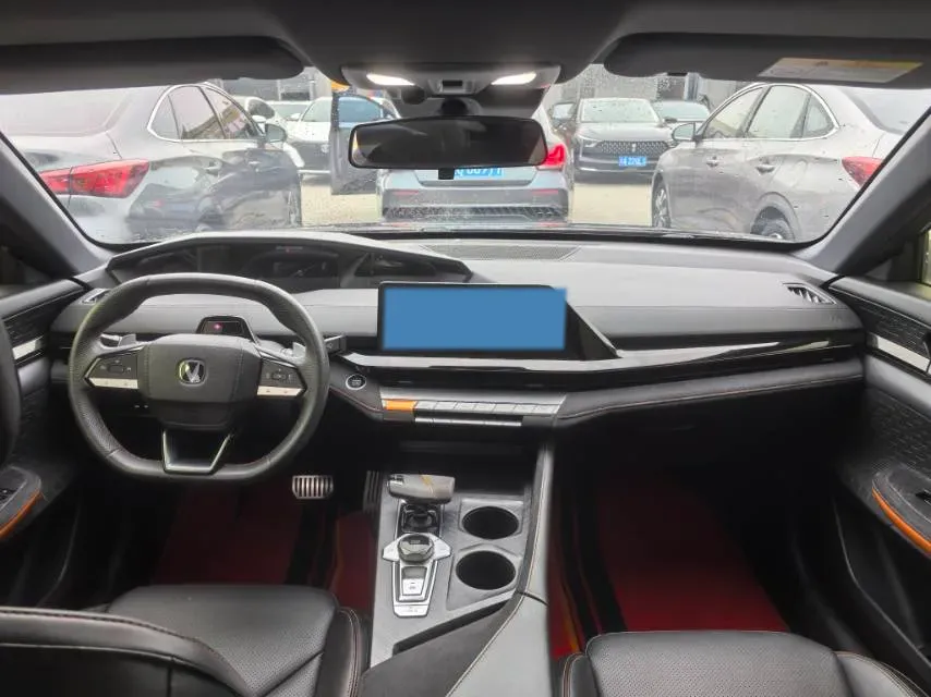 2022 ChangAn UNI-V 1.5T 188HP L4 7DCT,autocango,china used car exporter,china ev exporter,chinese used car exporter,chinese used ev exporter