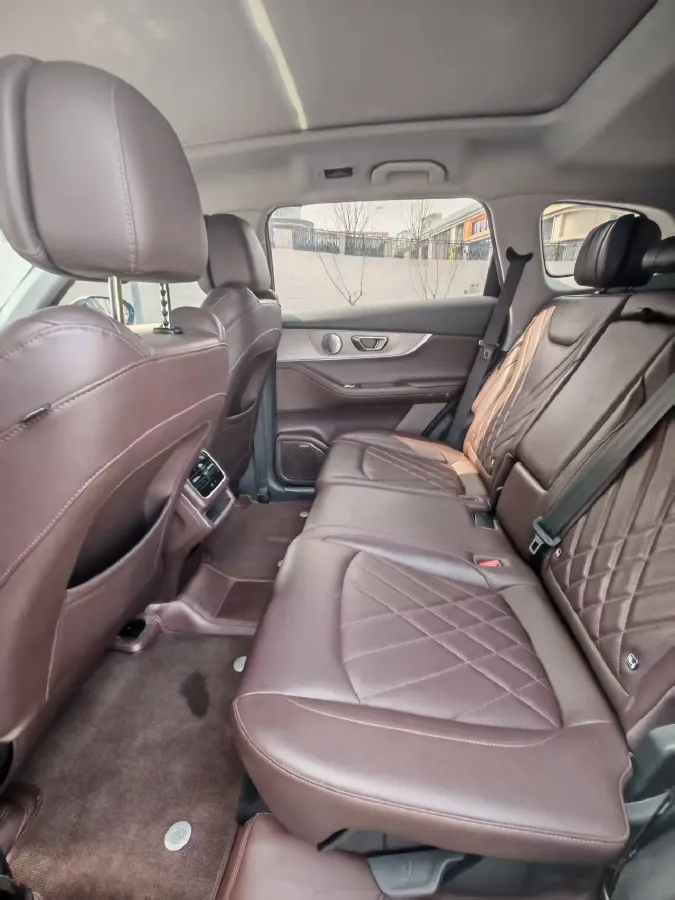 2022 Chery Tiggo 8 PRO 1.6T 197HP L4 7DCT,autocango,china used car exporter,china ev exporter,chinese used car exporter,chinese used ev exporter