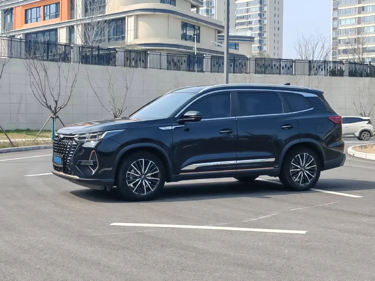 2022 Chery Tiggo 8 PRO 1.6T 197HP L4 7DCT,autocango,china used car exporter,china ev exporter,chinese used car exporter,chinese used ev exporter