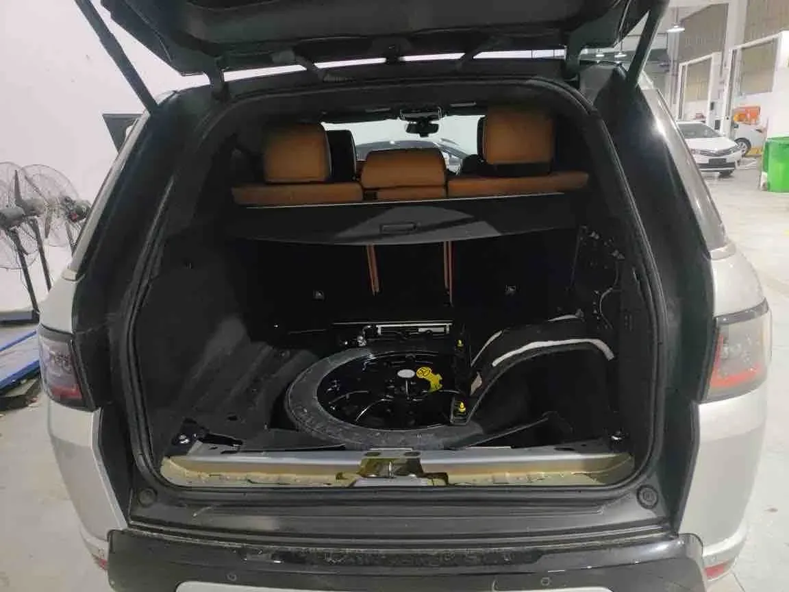 2022 Land Rover Range Rover Sport 3.0T 360HP L6 8AT,autocango,china used car exporter,china ev exporter,chinese used car exporter,chinese used ev exporter