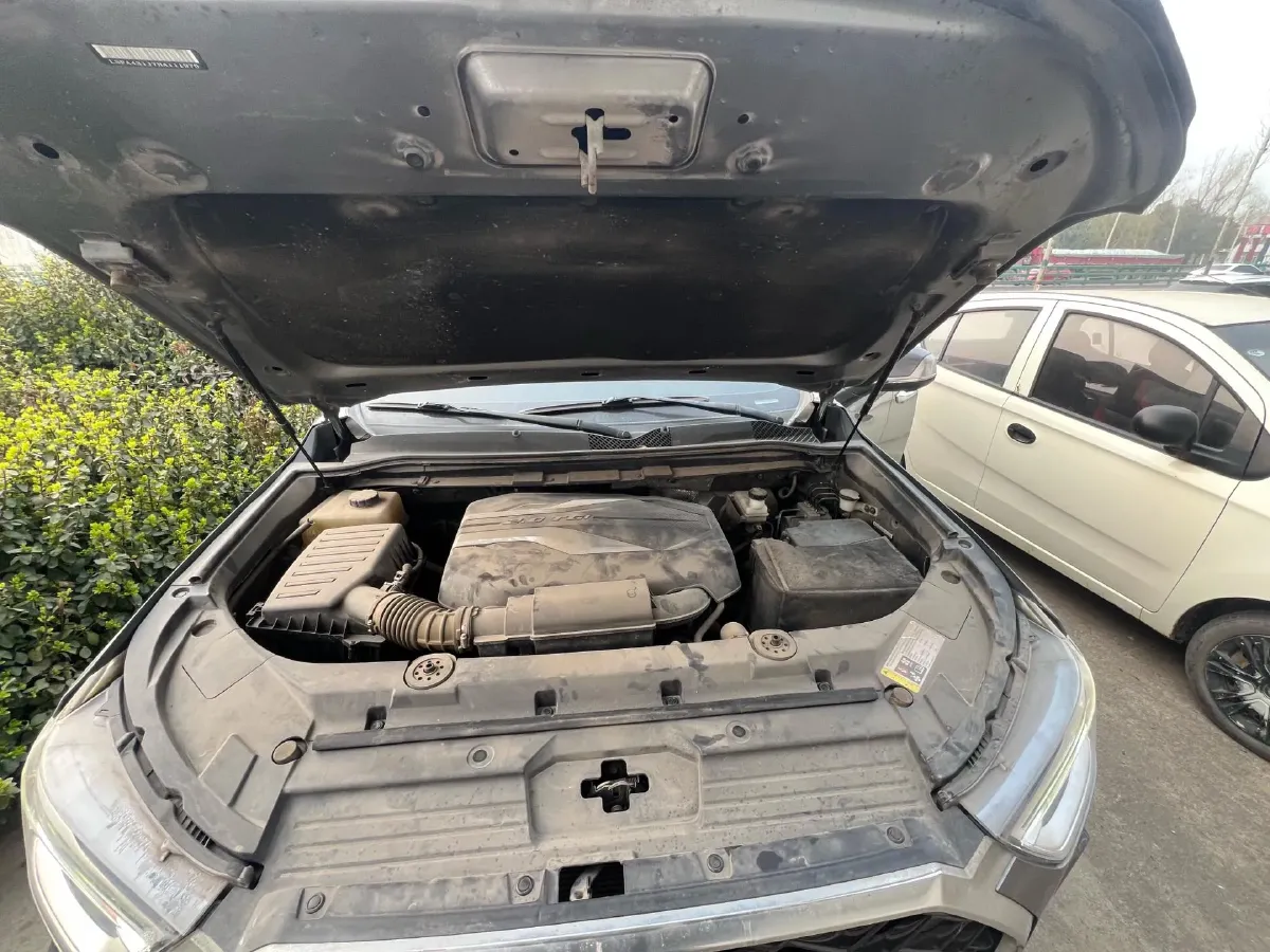 2017 MAXUS D90 2.0T 224HP L4 6AT,autocango,china used car exporter,china ev exporter,chinese used car exporter,chinese used ev exporter