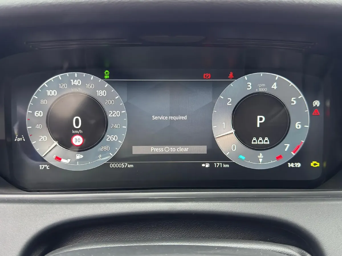 2025 Land Rover Range Rover Velar 2.0T 250HP L4 8AT,autocango,china used car exporter,china ev exporter,chinese used car exporter,chinese used ev exporter