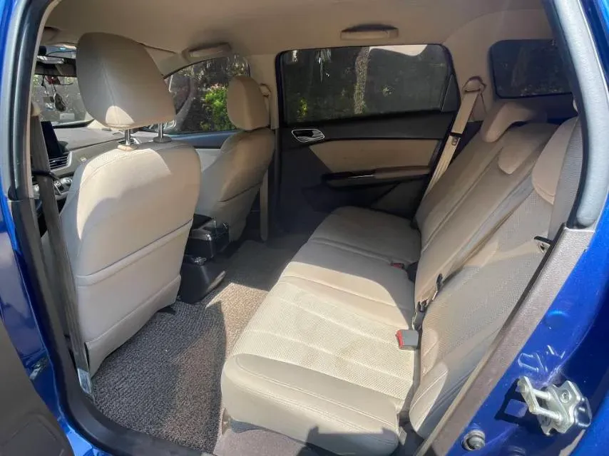 2017 BaoJun 310W 1.5L 112HP L4 6MT,autocango,china used car exporter,china ev exporter,chinese used car exporter,chinese used ev exporter