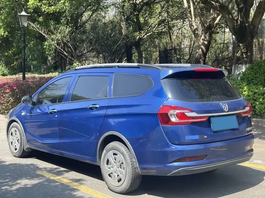 2017 BaoJun 310W 1.5L 112HP L4 6MT,autocango,china used car exporter,china ev exporter,chinese used car exporter,chinese used ev exporter