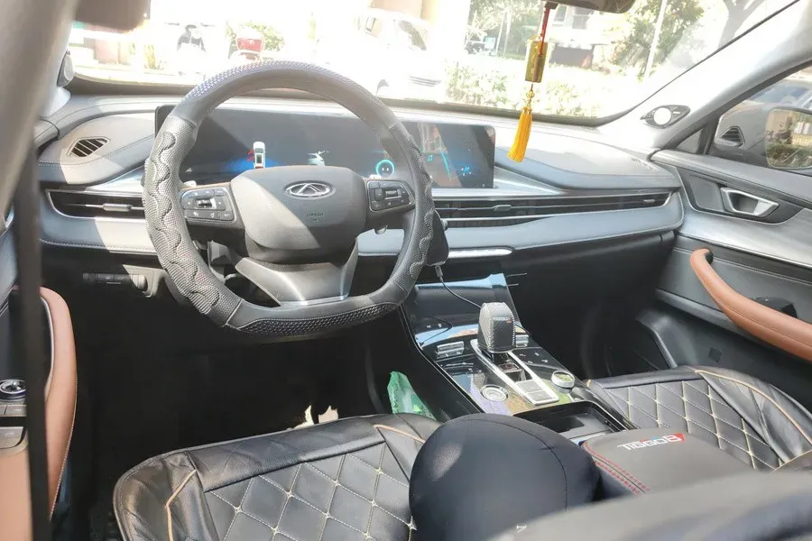 2021 Chery Tiggo 8 Plus 1.6T 197HP L4 7DCT,autocango,china used car exporter,china ev exporter,chinese used car exporter,chinese used ev exporter