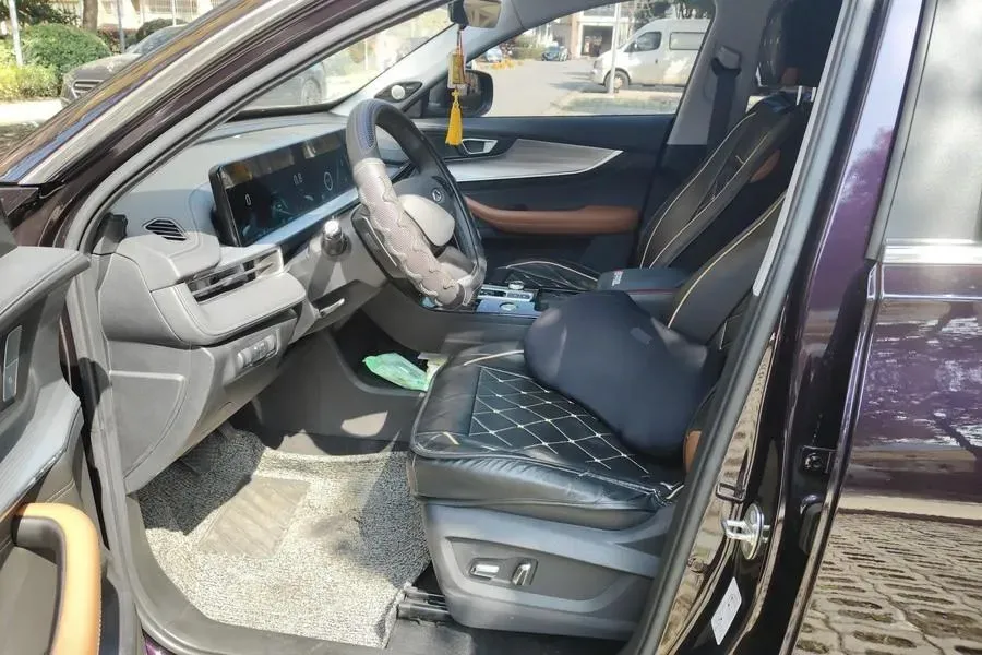 2021 Chery Tiggo 8 Plus 1.6T 197HP L4 7DCT,autocango,china used car exporter,china ev exporter,chinese used car exporter,chinese used ev exporter