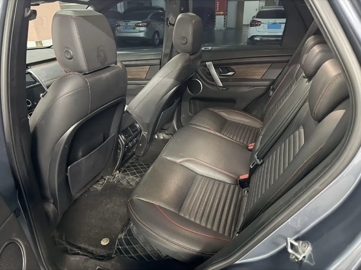 2020 Land Rover Discovery Sport 2.0T 249HP L4 9AT,autocango,china used car exporter,china ev exporter,chinese used car exporter,chinese used ev exporter