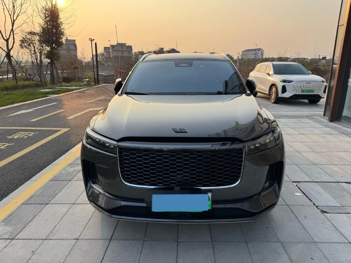 2021 Li ONE Range Extended 131HP REEV 40.5KWH,autocango,china used car exporter,china ev exporter,chinese used car exporter,chinese used ev exporter