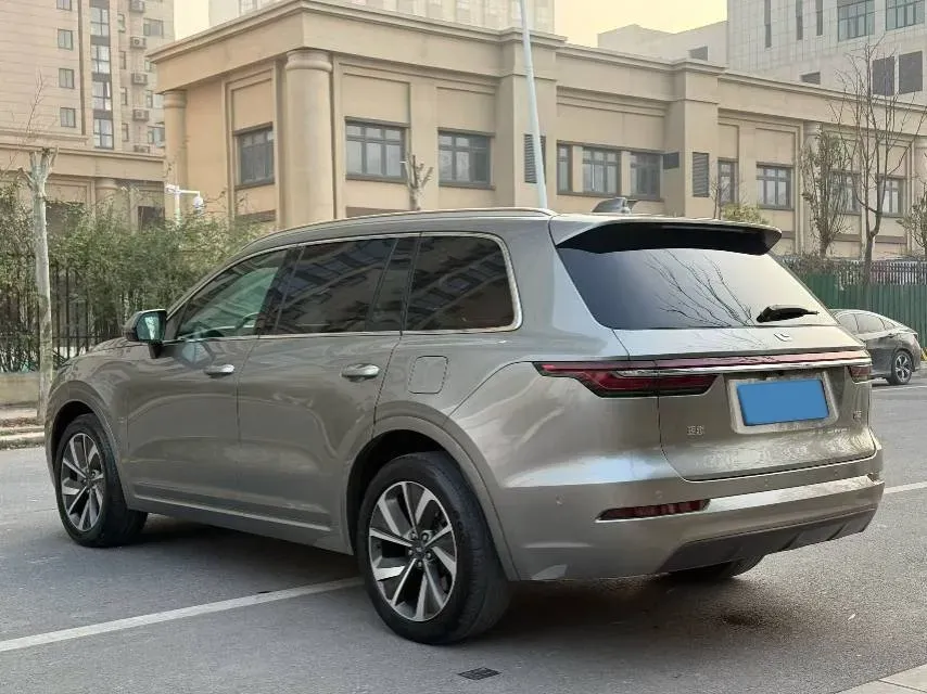 2021 Li ONE Range Extended 131HP REEV 40.5KWH,autocango,china used car exporter,china ev exporter,chinese used car exporter,chinese used ev exporter