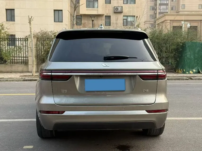 2021 Li ONE Range Extended 131HP REEV 40.5KWH,autocango,china used car exporter,china ev exporter,chinese used car exporter,chinese used ev exporter