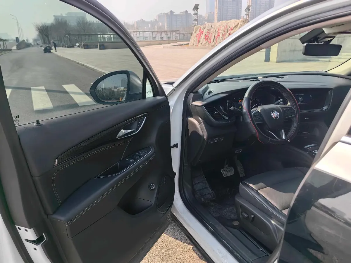 2022 Buick EnvisionPlus 2.0T 237HP L4 9AT,autocango,china used car exporter,china ev exporter,chinese used car exporter,chinese used ev exporter