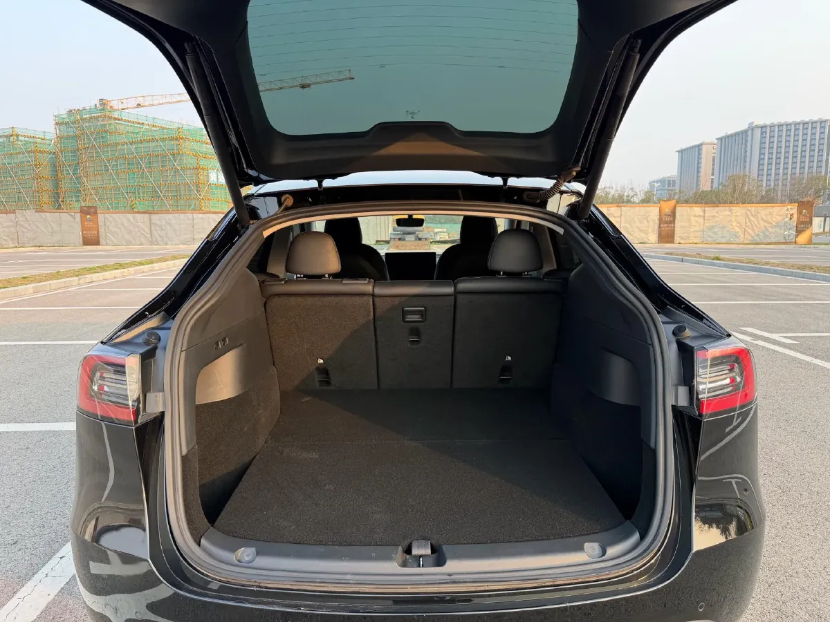 2021 Tesla Model Y BEV 60KWH,autocango,china used car exporter,china ev exporter,chinese used car exporter,chinese used ev exporter