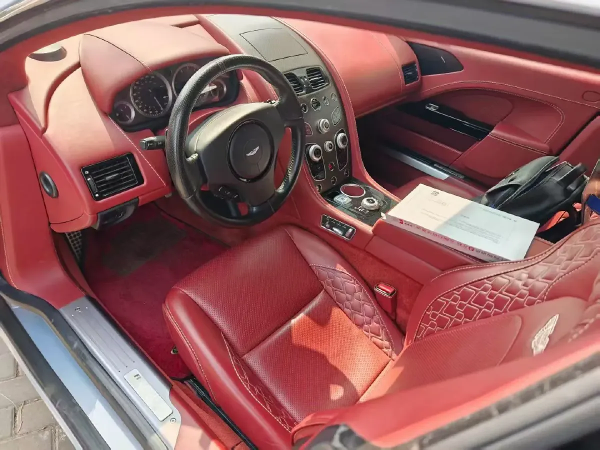 2017 Aston Martin Rapide 6.0L 560HP V12 8AT,autocango,china used car exporter,china ev exporter,chinese used car exporter,chinese used ev exporter