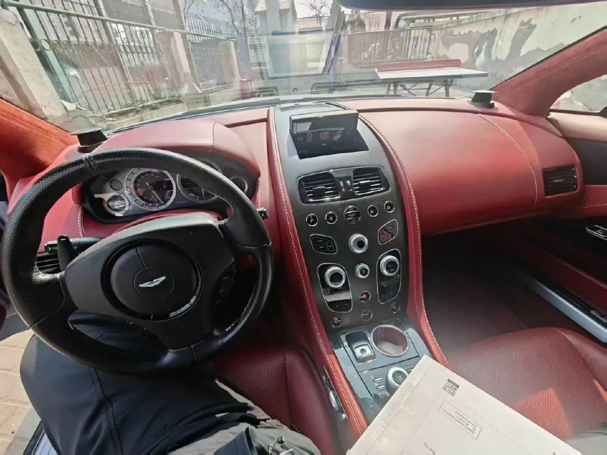 2017 Aston Martin Rapide 6.0L 560HP V12 8AT,autocango,china used car exporter,china ev exporter,chinese used car exporter,chinese used ev exporter