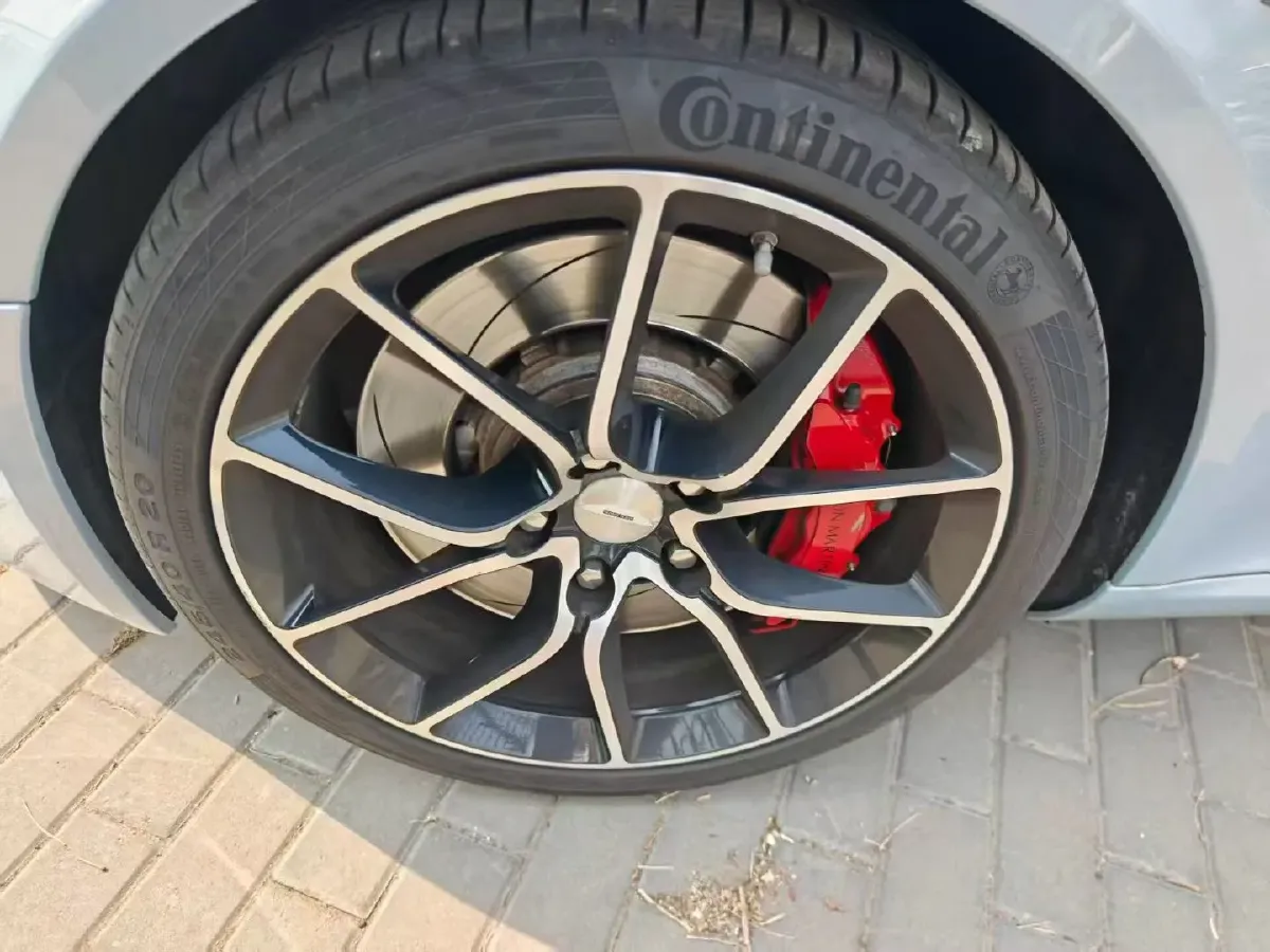 2017 Aston Martin Rapide 6.0L 560HP V12 8AT,autocango,china used car exporter,china ev exporter,chinese used car exporter,chinese used ev exporter