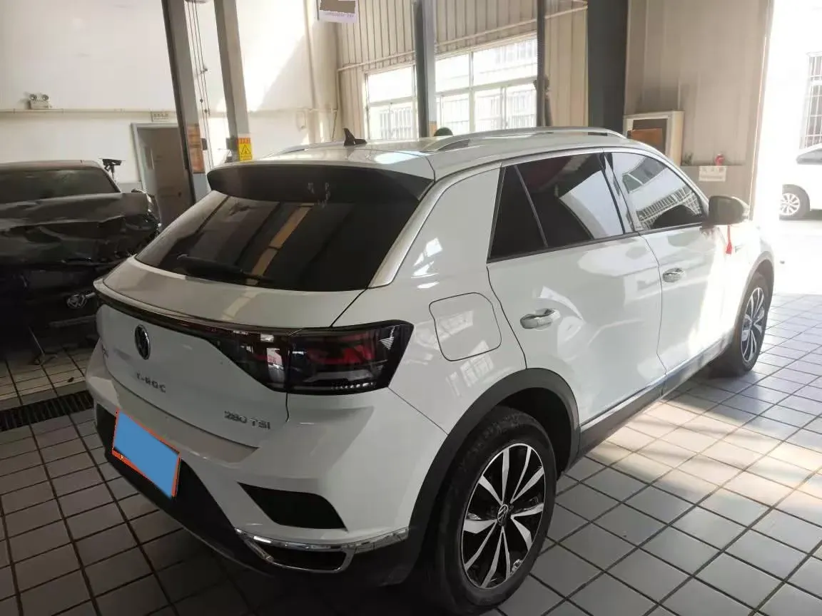 2023 Volkswagen T-Roc 1.4T 150HP L4 7DCT,autocango,china used car exporter,china ev exporter,chinese used car exporter,chinese used ev exporter
