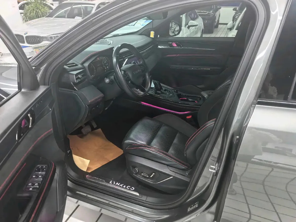 2022 LYNK&CO 05 2.0T 254HP L4 8AT,autocango,china used car exporter,china ev exporter,chinese used car exporter,chinese used ev exporter