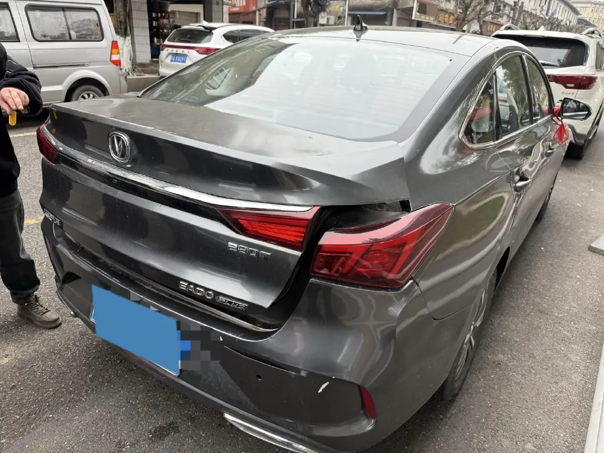 2021 ChangAn Eado 1.4T 160HP L4 7DCT,autocango,china used car exporter,china ev exporter,chinese used car exporter,chinese used ev exporter