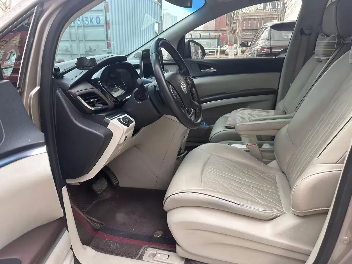 2022 Buick GL8 2.0T 237HP L4 9AT,autocango,china used car exporter,china ev exporter,chinese used car exporter,chinese used ev exporter