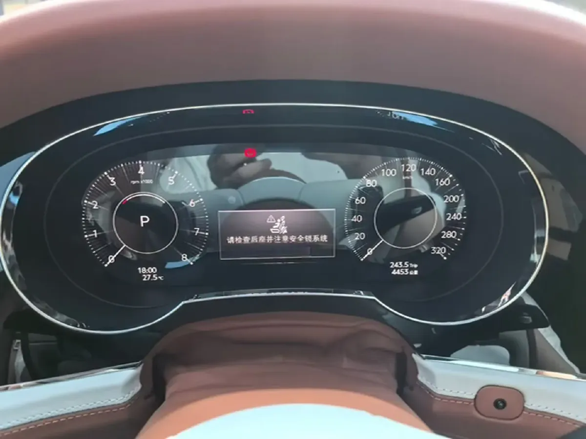 2024 Bentley Bentayga 4.0T 550HP V8 8AT,autocango,china used car exporter,china ev exporter,chinese used car exporter,chinese used ev exporter