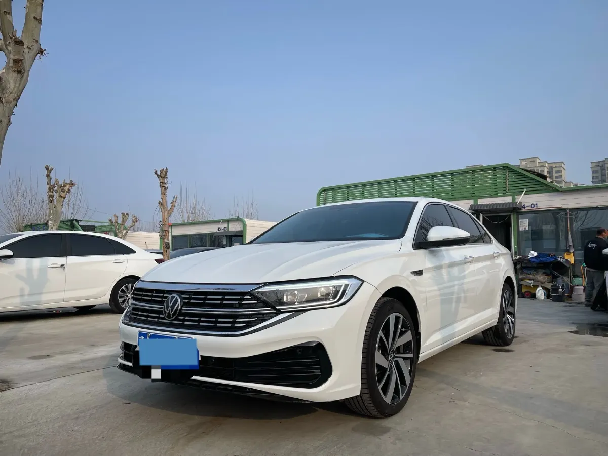 2025 Volkswagen Sagitar 1.5T 160HP L4 7DCT,autocango,china used car exporter,china ev exporter,chinese used car exporter,chinese used ev exporter