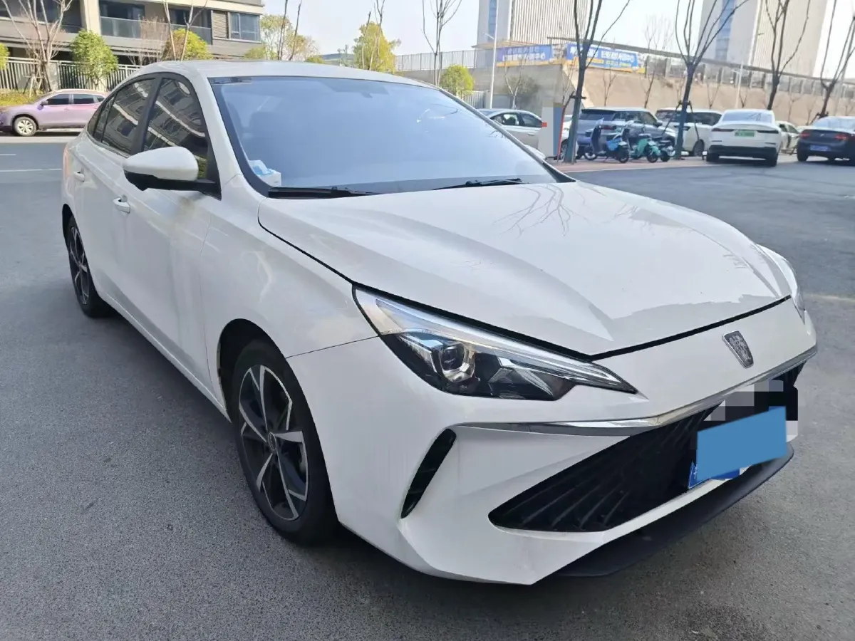 2023 Roewe i5 1.5L 129HP L4 CVT,autocango,china used car exporter,china ev exporter,chinese used car exporter,chinese used ev exporter